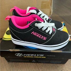 HEELYS Unisex Kids Pro 20 Skate Wheeled Shoe Youth size 2